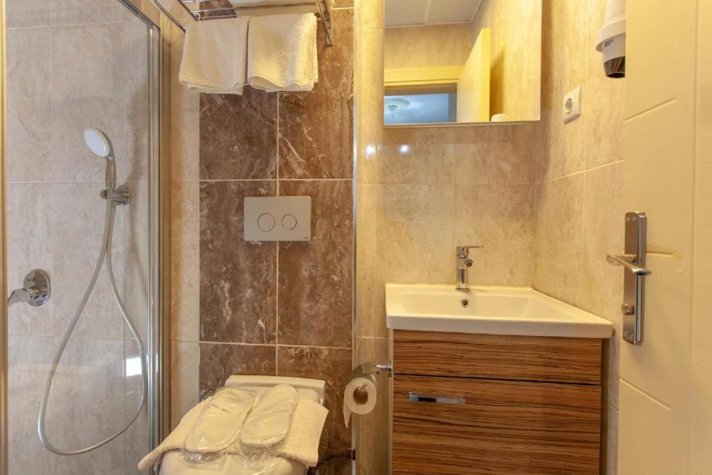 Ozmen Hotel Antalya Zewnętrze zdjęcie