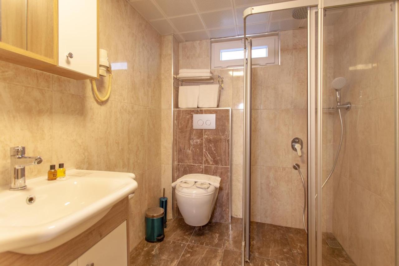 Ozmen Hotel Antalya Zewnętrze zdjęcie